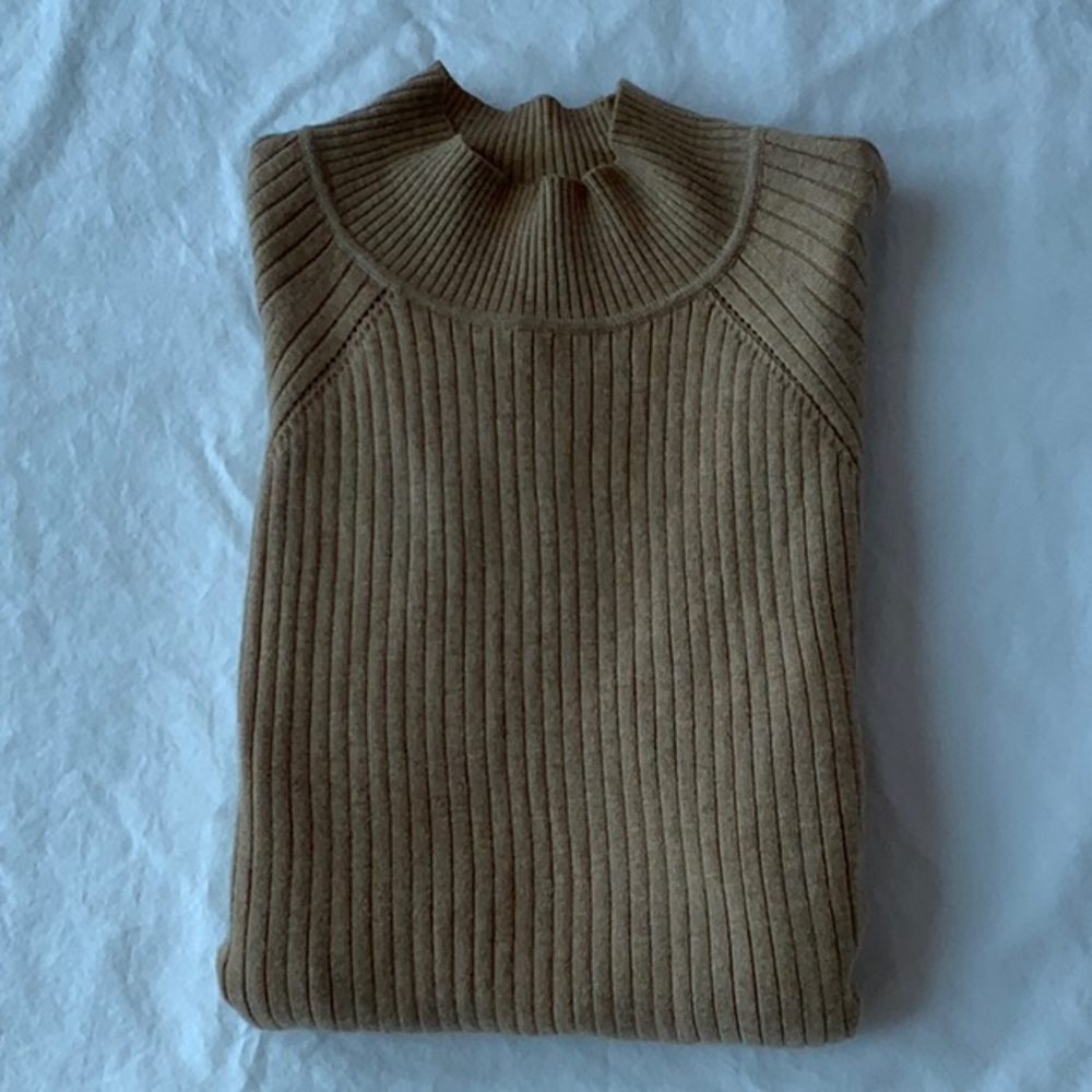 Chico’s Cold Shoulder Sweater Size: 0